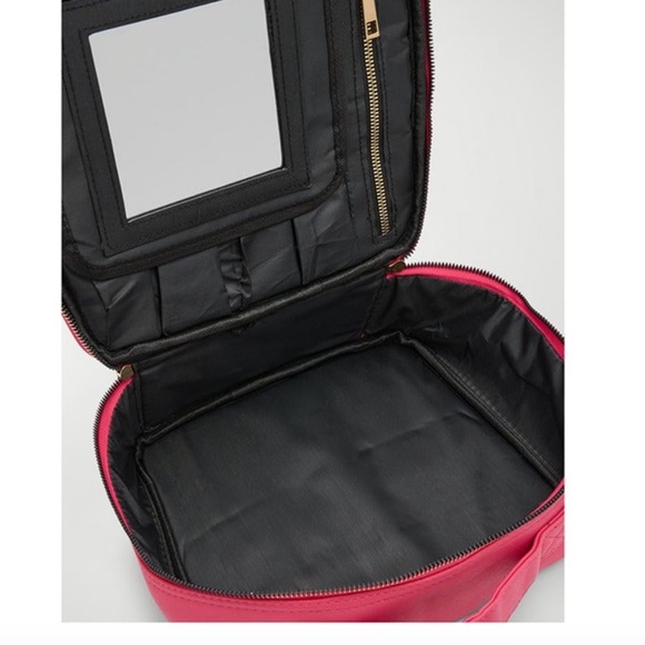 New Neumann Marcus Make up case - Picture 2 of 2